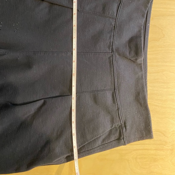 Kit and Ace | Tencel Cashmere Black Cropped Pant 6 - Picture 8 of 9